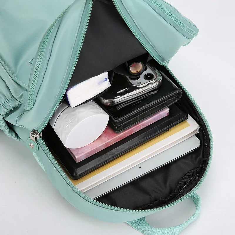 Multi-Pocket Interior Layout