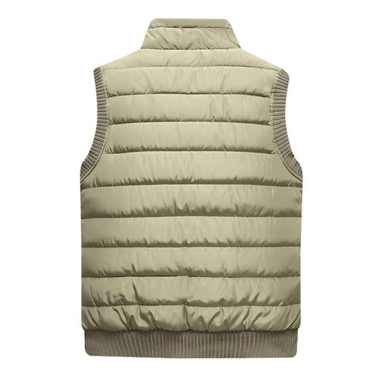 Warm outdoor sleeveless jacket