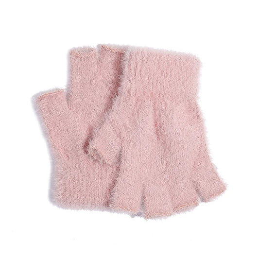 Plush children’s mittens for cold weather