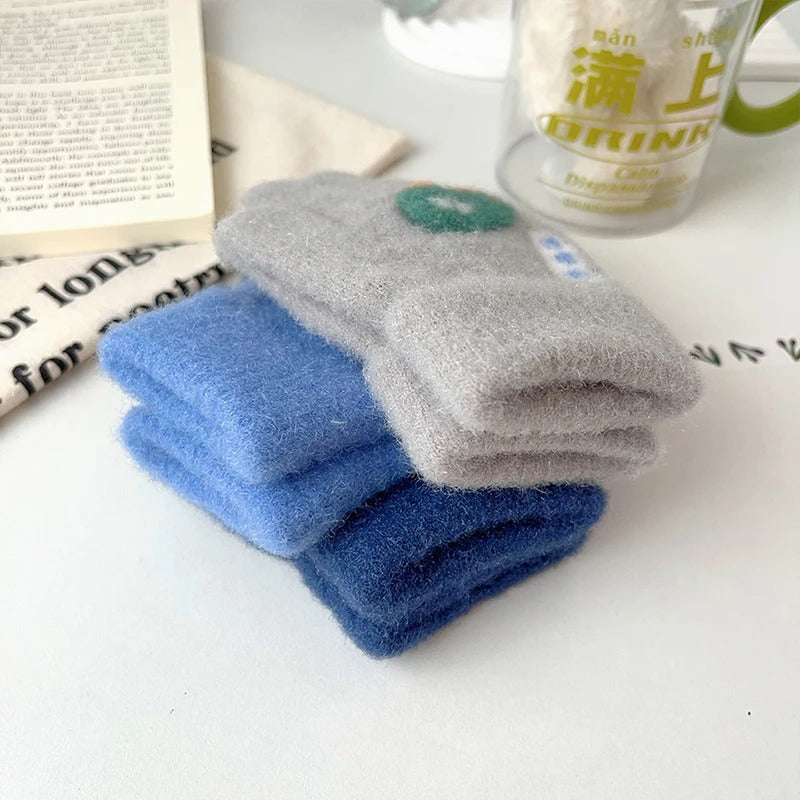 Kids warm full-finger mittens with car design