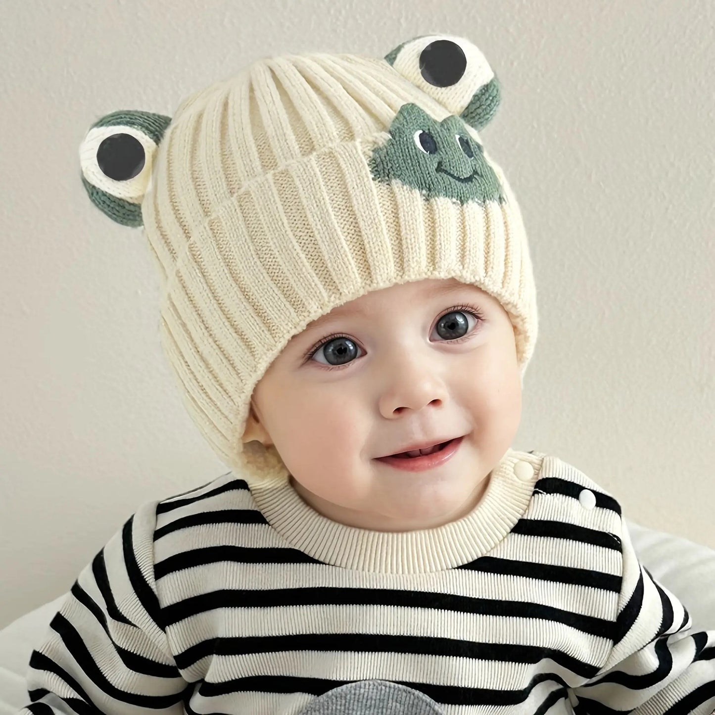 Cozy winter hat with animal design for toddlers
